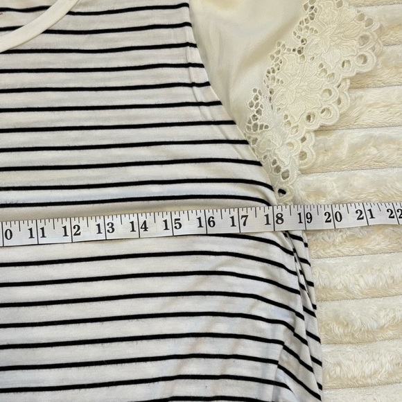 MOTHERHOOD MATERNITY Bundle of 3 Short Sleeve Tops Stretch Sides Size Large - Picture 4 of 10